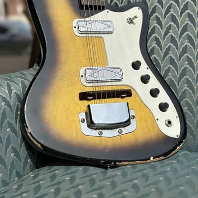 Silvertone 1476 Bobcat image 1