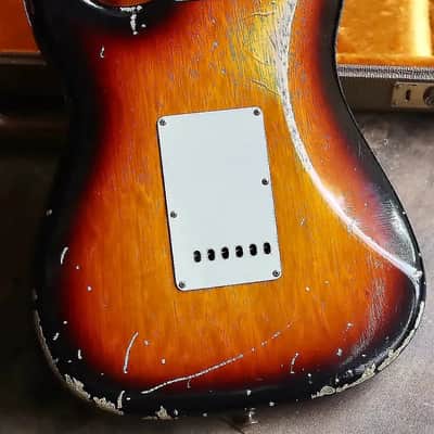 Fender Masterbuilt'60 Korina John Cruz Relic Sunburst 2010 image 8