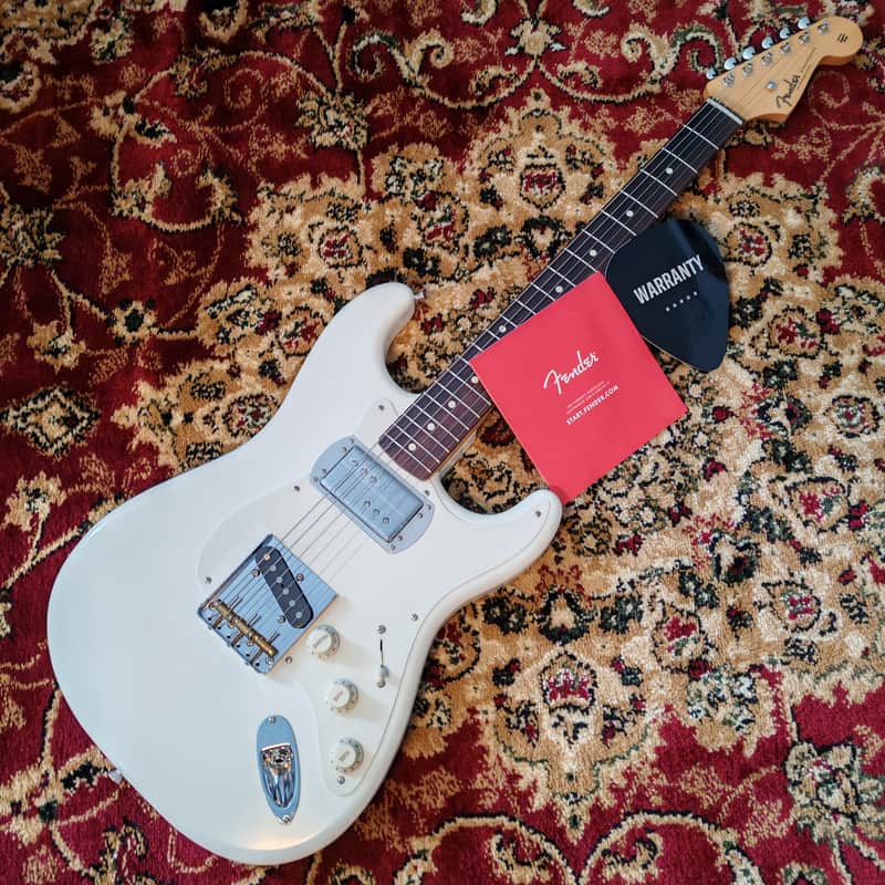 *NEW IN BOX* Fender Japan Artist Series Souichiro Yamauchi Fujifabric Stratocaster Custom Signature Model - Satin White - MIJ image 1