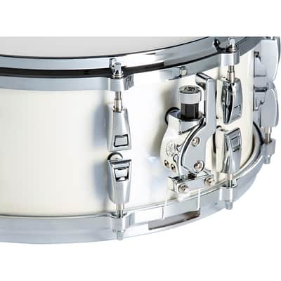 Yamaha Absolute Hybrid Maple Snare Drum Regular 14 x 6 in. Polar White image 5