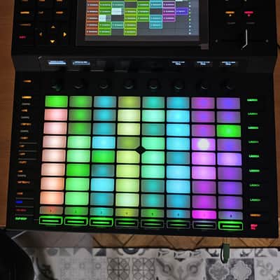 Akai Force Standalone Music Production / DJ Performance System 2019 - Black image 1