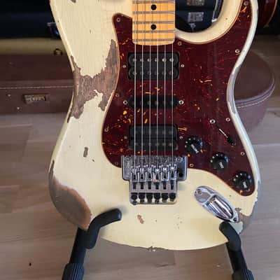 Fender stratocaster custom shop heavy relic Mick mars Motley crue inspired 2022 - Heavy Relic Mick Mars Motley Crue Inspired image 2