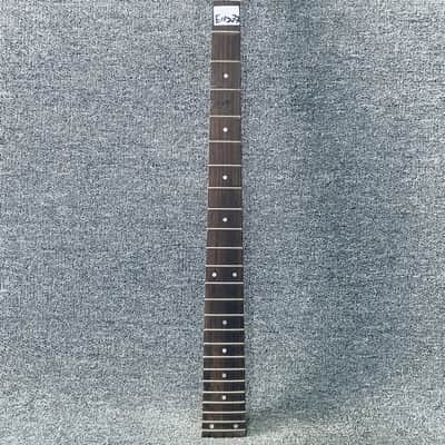 4 String Electric Bass Maple Neck, Rosewood 24 Frets Fingerboard image 3