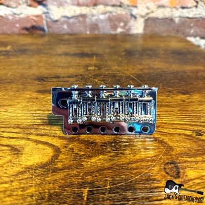 Wilkinson Tremolo Bridge with Springs (2010s - Chrome image 2