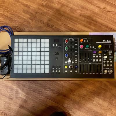 Polyend Dreadbox Medusa Hybrid Synthesizer 2018 - 2021 - Black image 1