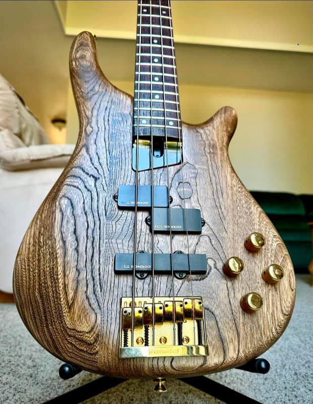 Fernandes FRB-75