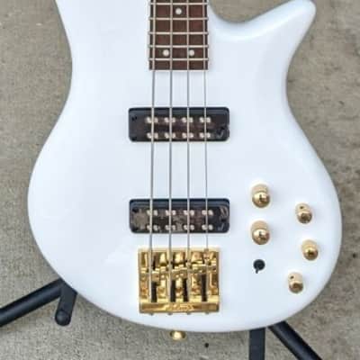 Jackson JS Series Spectra JS3 4-String Electric Bass Guitar, Snow White - Demo image 1