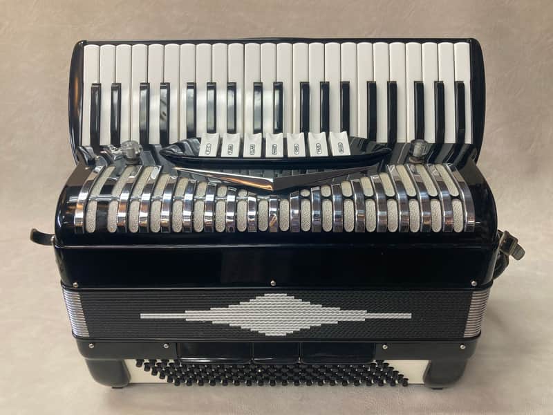IMPERIAL D95S 3-REED ACCORDION WITH MICROPHONE #CIMM313 image 1