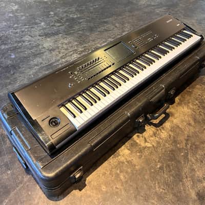 Korg Kronos 88 2010s - Black image 5