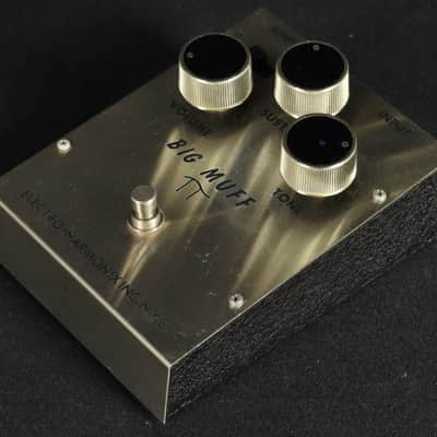 Vintage 1972 Electro-Harmonix EHX Big Muff Pi Triangle V1 Guitar Fuzz Effect Pedal FS36999 image 5