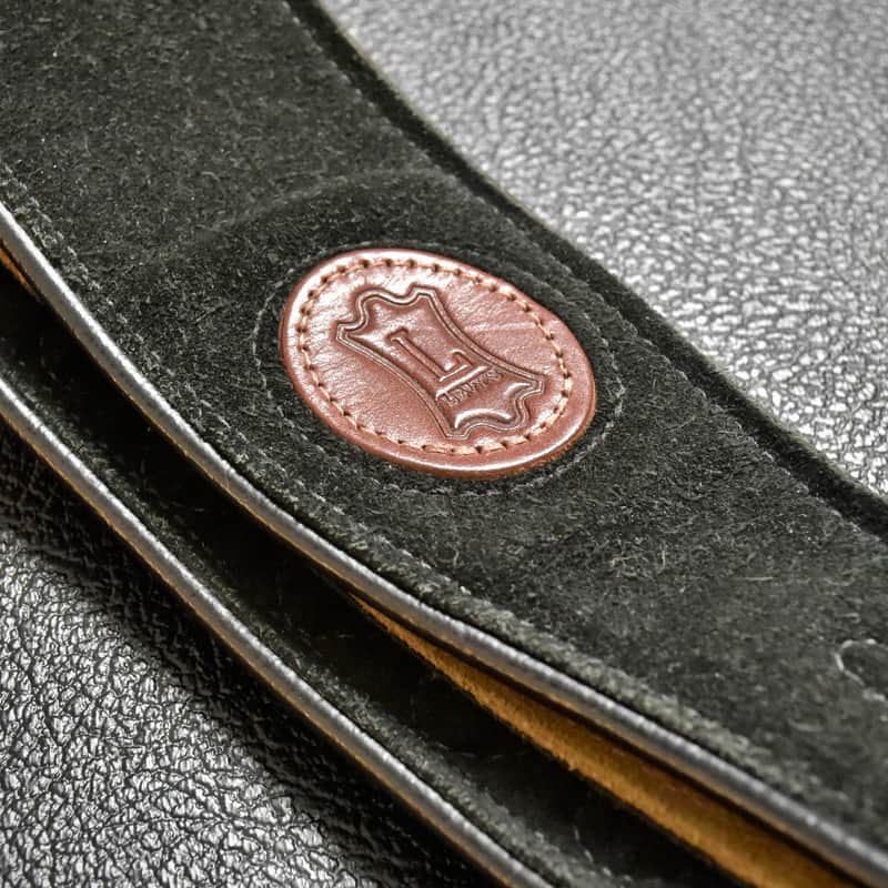 2010s Levy’s MSS3-BLK Hand Brushed Suede 2.5″ Guitar Strap wit…