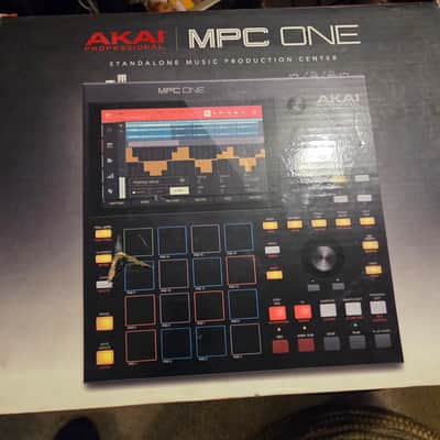 Akai MPC One Standalone MIDI Sequencer 2020 - Present - Black image 3