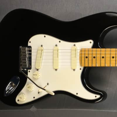 FENDER Stratocaster American Deluxe 1995 - Black - USA image 3