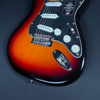 Fender American Professional Classic Stratocaster - 3-Color Sunburst image 1