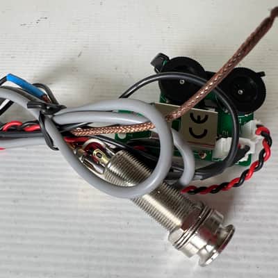 Fishman Continue preamp and pickup system - New image 12
