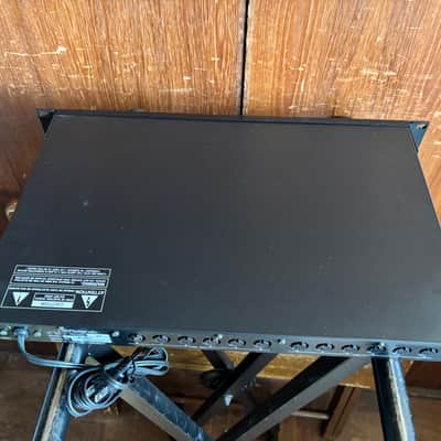 Roland A-880 8 IN/8 OUT MIDI PATCHER / MIXER Midi PatchBay Rack Unit image 8