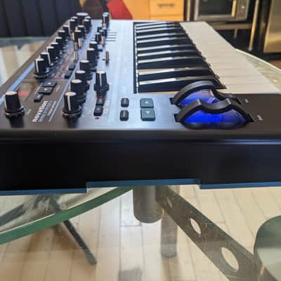Novation Bass Station II 25-Key Monophonic Synthesizer 2013 - Present - Black