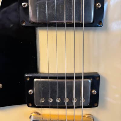 Columbus Les Paul  1970 - White left image 5