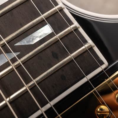 Gibson Les Paul Modern Supreme Trans Ebony Burst, Translucent Ebony Burst | Demo image 10