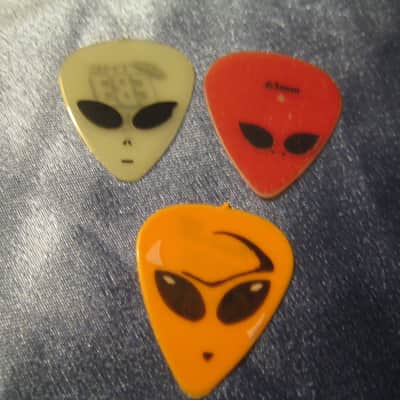 D'Andrea Alien Guitar Picks W/  Alien Design Graphics Set of 3 image 1