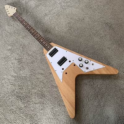 Flying V DIY Electric Guitar Kit, Okoume Body, Maple Neck, Rosewood Fingerboard image 11