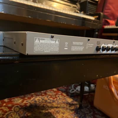 Peavey Dual DeltaFex Multi-Effects Processor 2010s - Silver image 5