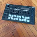 Roland MC-101 Groovebox / Drum Machine / Synthesizer