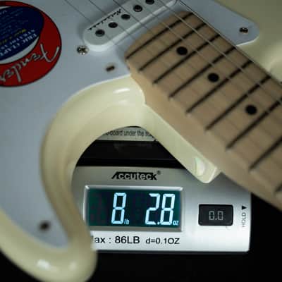 Fender Eric Clapton Stratocaster Maple Fingerboard Olympic White (US22016693) image 16