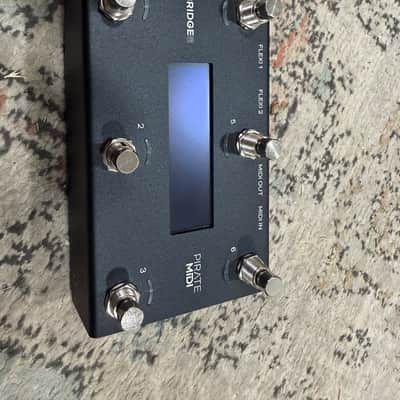 Pirate Midi Bridge 6 midi controller 2021-2025 - Black image 1