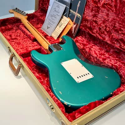 1999 Fender Cunetto Relic Stratocaster — Sherwood Green (Ultra Rare), John Cruz, Collector Condition, Full Set image 12