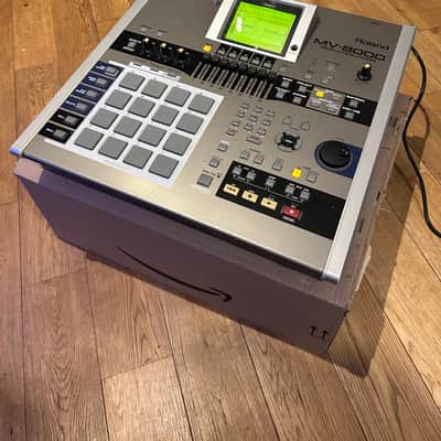 Roland MV-8000 2000s - Silver image 4