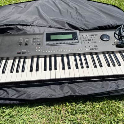 Yamaha W7 Synthesizer 1994