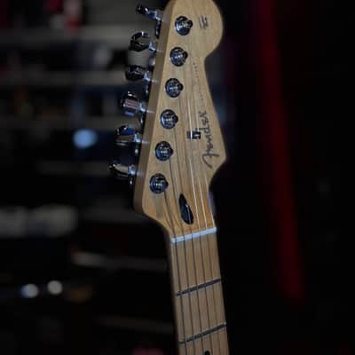 Fender Player II Modified Stratocaster with Maple Fretboard 2025 - Present - Sunshine Yellow image 4