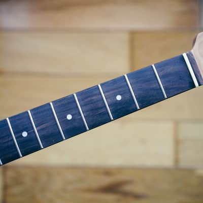 Stratocaster Neck – Roasted Maple & Rosewood | Unfinished | 21 Frets | Bone Nut image 7
