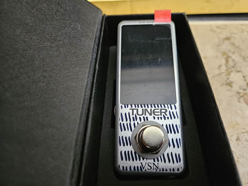 VSN VSN Guitar Tuner Pedal High Precision Chromatic Tuners Tiny Size 2010’s - Metal image 1