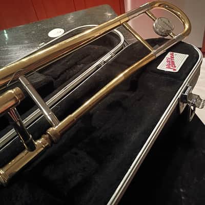 Yamaha YSL-354 Standard Trombone 2010s - Lacquered Brass image 9