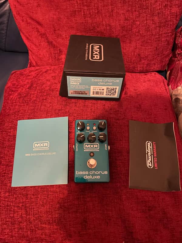 MXR M83 Bass Chorus Deluxe