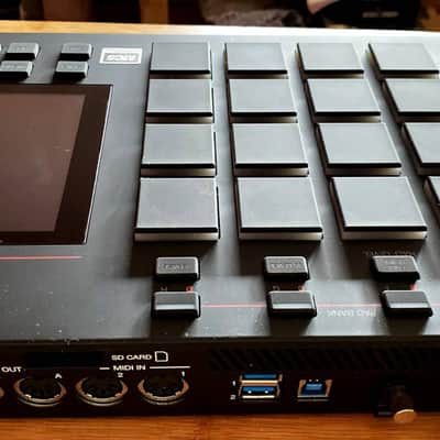 Akai Professional MPC Live Standalone Sampler / Sequencer – Powers On – For Parts / Repair image 5