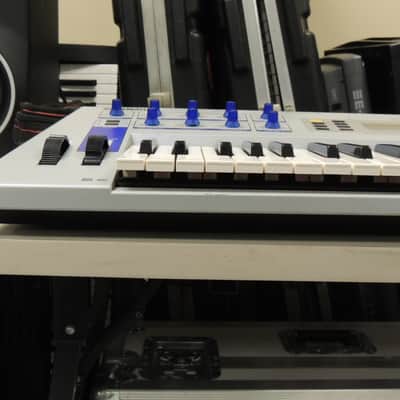 Yamaha CS2X [Three Wave Music] image 5