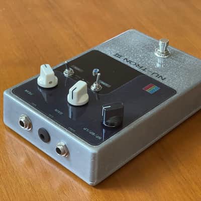 Nutron III Envelope Filter (Mutron III Clone) 2024 - Silver, black, blue image 7