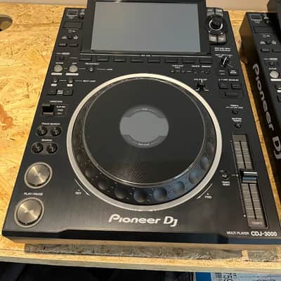 2x Pioneer CDJ 3000 inc. PRO DJ multi-player. image 7