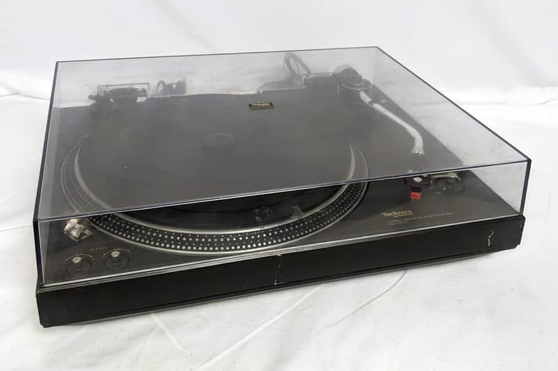 Platine vinyle Technics SL-1500 Direct Drive vintage entretenue sans
