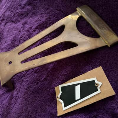 NOS-Gibson  Super 400 Exclusive Tailpiece  Late 80’s - Engraved Solid Brass Natural Aged Brass Patina. *Includes Vintage Super 400 Truss Rod cover w/screws image 8