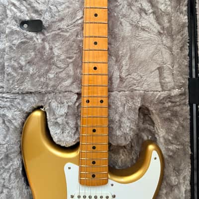 UPGRADED PICKUPS Fender Vintera III Late '50s Stratocaster - Aztec Gold - INCLUDES HARD CASE image 3