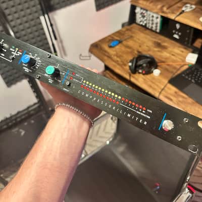 DBX 160A Compressor - High-End Boutique Mods (CineMag Transformer & Upgraded THAT 2180A VCA) image 3