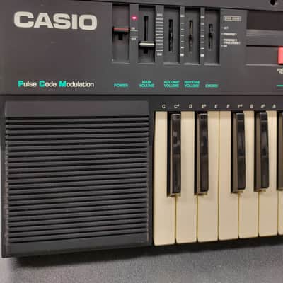 Casio CT-370 Casiotone 49-Key Synthesizer 1980s - Black image 2