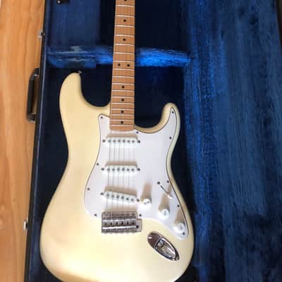 Fender Stratocaster 2007 - Vintage white image 1