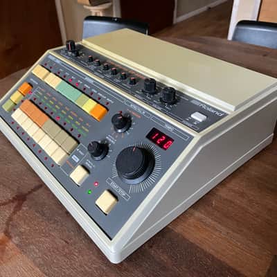 Roland CR-8000 CompuRhythm