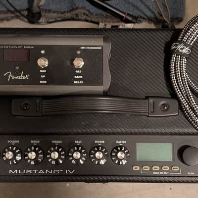 Fender Mustang IV 150-Watt 2x12" Modeling Guitar Combo 2011 - 2012 - Black image 2