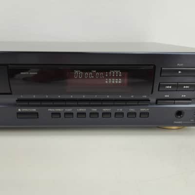Denon - DCD-690 - Compact Disc Player - With Remote image 4